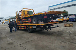 平川同城汽车补胎